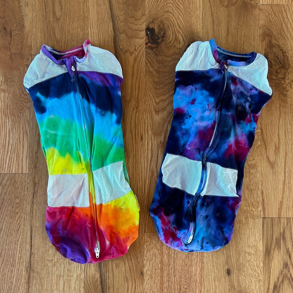 Snoo custom tie dye S sleep sacks!